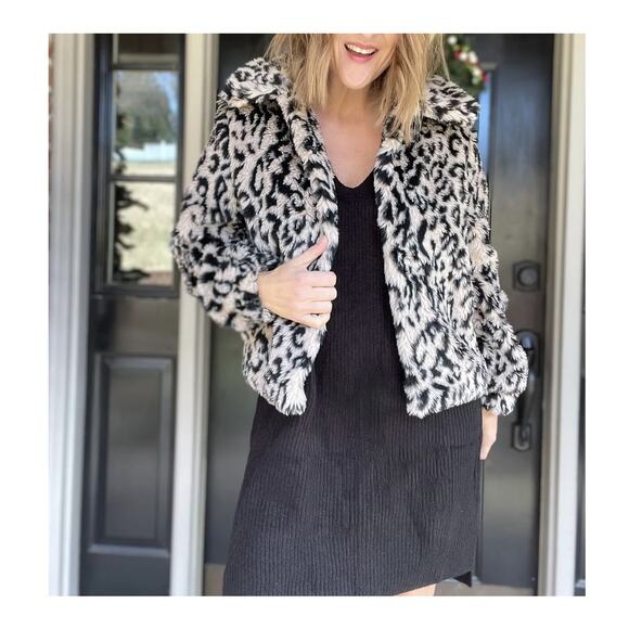 Leopard Faux Fur Coat - Picture 1 of 3